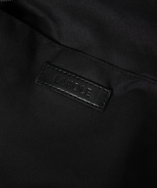 LAKOLE（ラコレ）の「ギャザーハンドルショルダーバッグ / 132238（ショルダーバッグ・レディース・オフホワイト/シルバー/ブラック・FREE）」の6枚目の写真