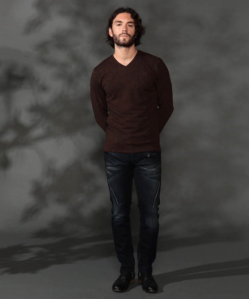 HIDEAWAYS NICOLE（ハイダウェイニコル）の「ゼブラ風ブリスタ-ジャカードＶネックプルオーバー（Tシャツ/カットソー・メンズ・オフホワイト/ブラック/モカ/ダークブラウン・MEDIUM/X-LARGE/LARGE）」の7枚目の写真