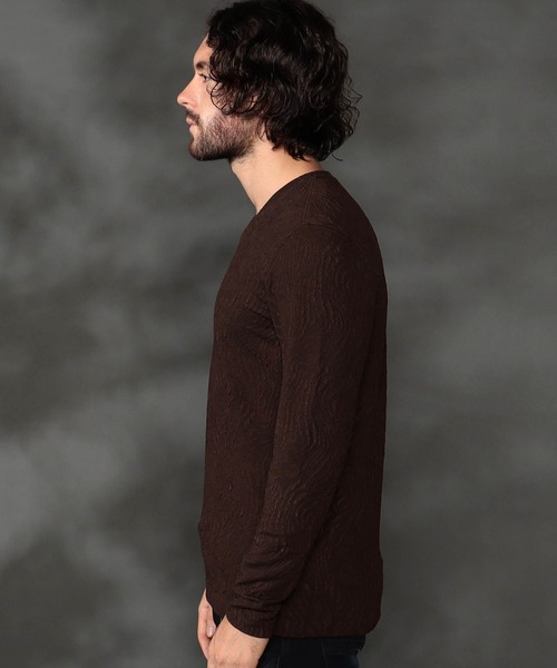 HIDEAWAYS NICOLE（ハイダウェイニコル）の「ゼブラ風ブリスタ-ジャカードＶネックプルオーバー（Tシャツ/カットソー・メンズ・オフホワイト/ブラック/モカ/ダークブラウン・MEDIUM/X-LARGE/LARGE）」の10枚目の写真