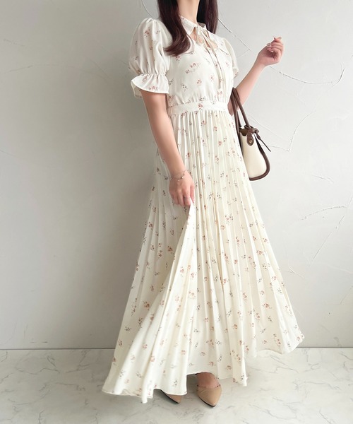 apres jour（アプレジュール）の「フロントオープン花柄