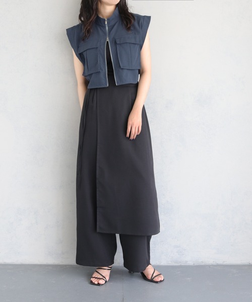 &g'aime(アンジェム)の「【&g'aime】フラップポケットジップアップショートベスト FLAP POCKET ZIPUP SHORT VEST(ベスト・レディース・チャコールグレー/ブラック・FREE)」の4枚目の写真