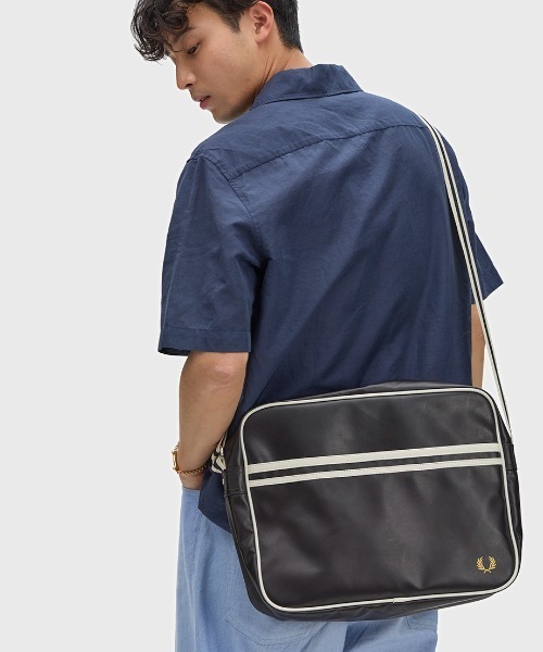 Classic Shoulder Bag／クラシックショルダーバッグ（ショルダーバッグ