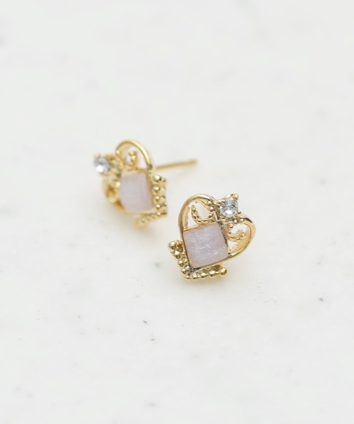 Peony(ピオニー)の「【Peony/ピオニー】/王冠風 ハートデザインピアス(ピアス(両耳用)・レディース・ゴールド系1/ゴールド系3/シルバー系2/シルバー系4/ゴールド系2/ゴールド系4/シルバー系3/シルバー系1・FREE)」の7枚目の写真