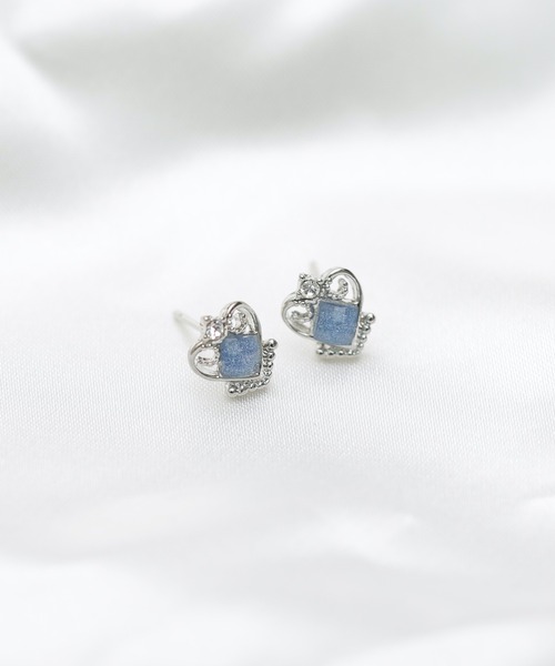 Peony(ピオニー)の「【Peony/ピオニー】/王冠風 ハートデザインピアス(ピアス(両耳用)・レディース・ゴールド系1/ゴールド系3/シルバー系2/シルバー系4/ゴールド系2/ゴールド系4/シルバー系3/シルバー系1・FREE)」の12枚目の写真