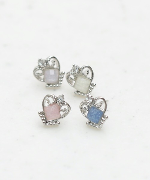 Peony(ピオニー)の「【Peony/ピオニー】/王冠風 ハートデザインピアス(ピアス(両耳用)・レディース・ゴールド系1/ゴールド系3/シルバー系2/シルバー系4/ゴールド系2/ゴールド系4/シルバー系3/シルバー系1・FREE)」の15枚目の写真