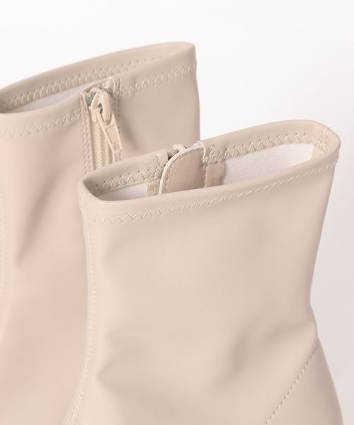 LOWRYS FARM(ローリーズファーム)の「ストレッチヒールブーツ 140507(ブーツ・レディース・アイボリー/ブラック/シルバー・MEDIUM/LARGE)」の9枚目の写真