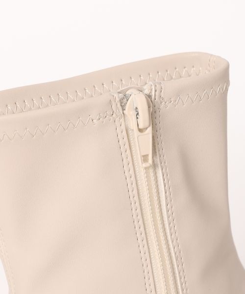 LOWRYS FARM(ローリーズファーム)の「ストレッチヒールブーツ 140507(ブーツ・レディース・アイボリー/ブラック/シルバー・MEDIUM/LARGE)」の10枚目の写真