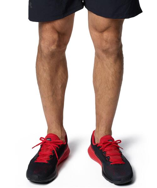 UNDER ARMOUR（アンダーアーマー）の「UAチャージド ローグ4（ランニング/メンズ）（スニーカー・メンズ・ブラック系その他・26.5cm/27.5cm/25.5cm/26.0cm/27.0cm/25.0cm/28.5cm/28.0cm/29.0cm）」の6枚目の写真