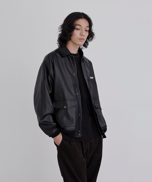 PENNEYS（ぺニーズ）の「【そうコレ！】Penneys（ぺニーズ）別注レザーライクブルゾン（ブルゾン・メンズ・ブラック・M/L/XL）」の5枚目の写真
