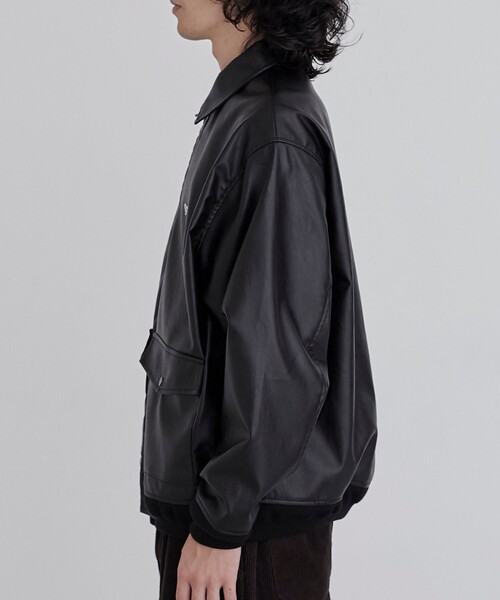 PENNEYS（ぺニーズ）の「【そうコレ！】Penneys（ぺニーズ）別注レザーライクブルゾン（ブルゾン・メンズ・ブラック・M/L/XL）」の11枚目の写真