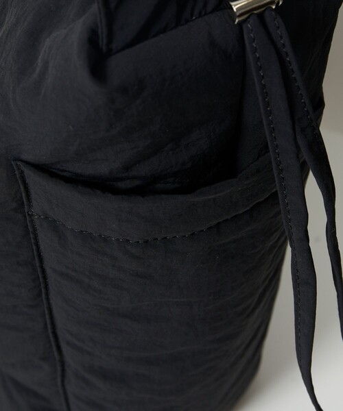 Firsthand（ファーストハンド）の「Firsthand/ファーストハンド 中綿ショルダー / メッセンジャーバッグ（ショルダーバッグ・メンズ・ブラック・ONE SIZE）」の8枚目の写真