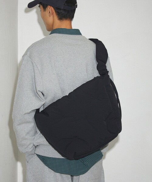 Firsthand（ファーストハンド）の「Firsthand/ファーストハンド 中綿ショルダー / メッセンジャーバッグ（ショルダーバッグ・メンズ・ブラック・ONE SIZE）」の12枚目の写真
