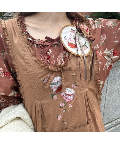 新品未使用　ピンクハウス　ジャム瓶柄コサージュ⸜(*´ᗜ｀*)⸝ PINK HOUSE（ピンクハウス）の「ローズジャムびんワッペン