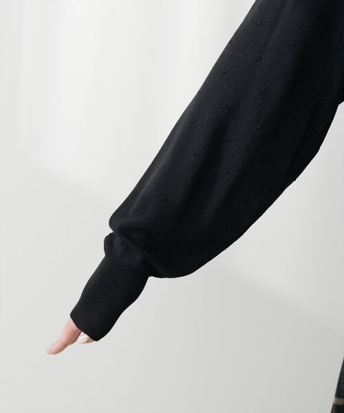 natural couture(ナチュラルクチュール)の「ちびハート釦ドット編みカーデ(カーディガン/ボレロ・レディース・ボルドー/ブラック/アイボリー/ピンクベージュ/ブルー・FREE)」の7枚目の写真