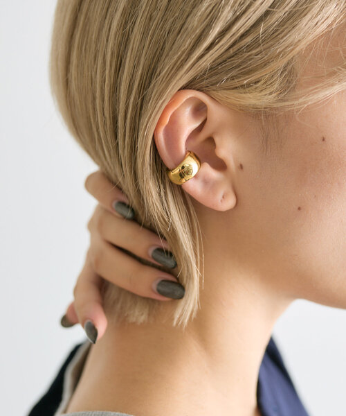 ear PAPILLONNER(イアパピヨネ)の「《金属アレルギー対応/ステンレス/2点セット》ぽってり幅広イヤーカフ(イヤーカフ・レディース・ゴールド/シルバー・FREE)」の11枚目の写真