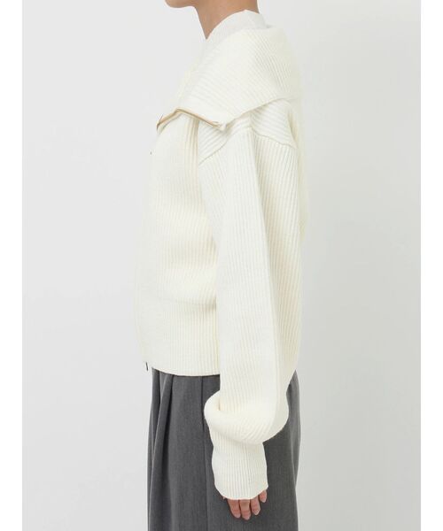 LAGUNAMOON(ラグナムーン)の「ビッグカラーレイヤードZIPニット(ニット/セーター・レディース・アイボリー/ブラック/ライトブルー・FREE)」の8枚目の写真