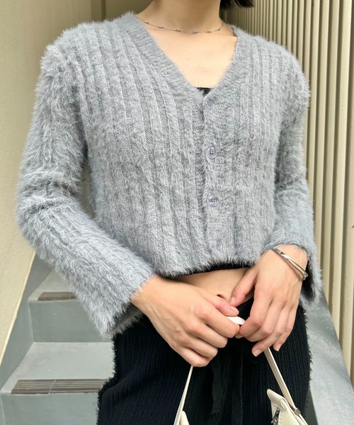 mebole(メボレ)の「クロップドファーカーディガン(カーディガン/ボレロ・レディース・グレー/ブルー/ブラック/ホワイト/ピンク・FREE)」の3枚目の写真