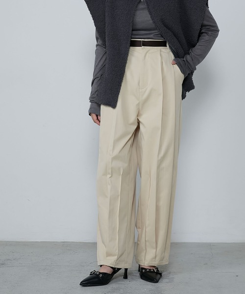 えみおわす　ダーツパンツ　黒 セール】Waist satin line double-tuck darts pants / ウエスト