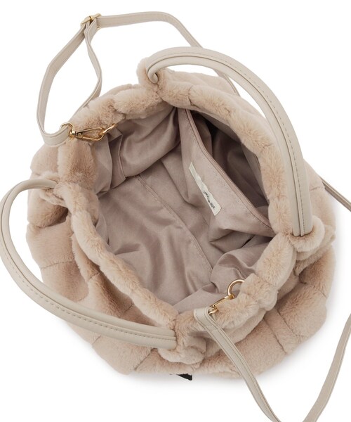 SHOO・LA・RUE（シューラルー）の「◆【2WAY】上品カラーで取り入れやすい ふわふわ ストライプファートートバッグ（トートバッグ・レディース・ベージュ/グレー/ブラック/アイボリー・00）」の16枚目の写真