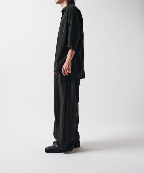 Lui's（ルイス）の「キュプラ混ワイド半袖シャツ（シャツ/ブラウス・メンズ・ネイビー/チャコールグレー/ブラック・FREE）」の7枚目の写真