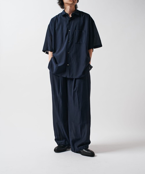 Lui's（ルイス）の「キュプラ混ワイド半袖シャツ（シャツ/ブラウス・メンズ・ネイビー/チャコールグレー/ブラック・FREE）」の21枚目の写真