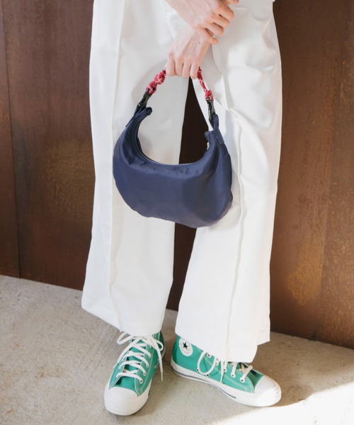 Doux archives（ドゥアルシーヴ）の「[ﾙﾍﾞﾙﾆ]Cord moon bag S(N)（ハンドバッグ・レディース・ブラウン/ネイビー・FREE）」の22枚目の写真