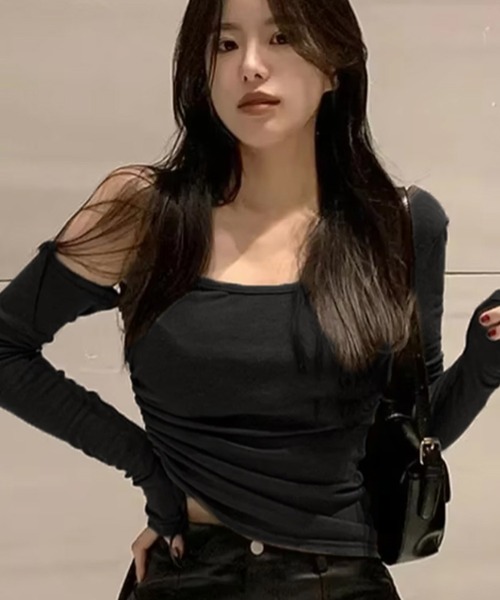 ALTROSE（アルトローズ）の「アシメワンショル シャーリング リボン カットソー 韓国風（Tシャツ/カットソー・レディース・ホワイト/グレー/ブラック・FREE）」の12枚目の写真