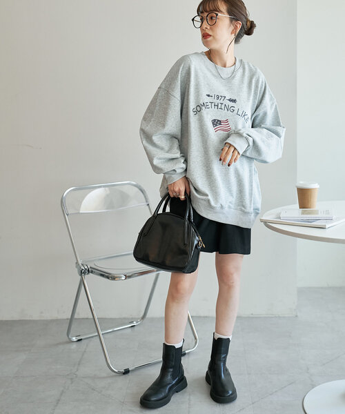 【ユニセックス】チェーンステッチモチーフ刺繍スウェット（Tシャツ/カットソー）｜DISCOAT（ディスコート）