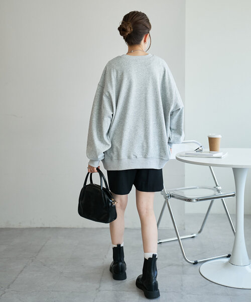 【ユニセックス】チェーンステッチモチーフ刺繍スウェット（Tシャツ/カットソー）｜DISCOAT（ディスコート）