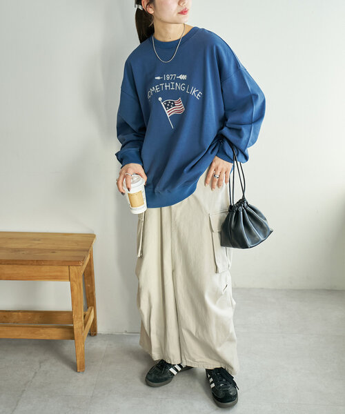 【ユニセックス】チェーンステッチモチーフ刺繍スウェット（Tシャツ/カットソー）｜DISCOAT（ディスコート）