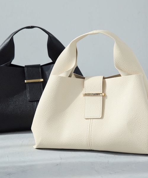 VIS（ビス）の「【復刻/WEB限定】【軽量】フロント金具エアリーソフトバッグ（ハンドバッグ・レディース・ブラック/キナリ/ベージュ/ベージュ系その他・FREE）」の9枚目の写真