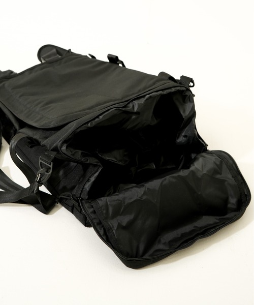 NEW ERA(ニューエラ)の「【NEW ERA/ニューエラ】CLUB DUFFLE BAG(ボストンバッグ・メンズ・ブラック/ブラック×ホワイト・FREE)」の21枚目の写真