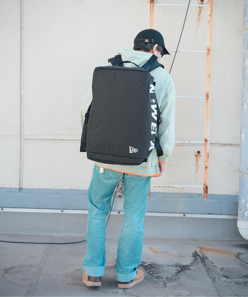 NEW ERA(ニューエラ)の「【NEW ERA/ニューエラ】CLUB DUFFLE BAG(ボストンバッグ・メンズ・ブラック/ブラック×ホワイト・FREE)」の4枚目の写真