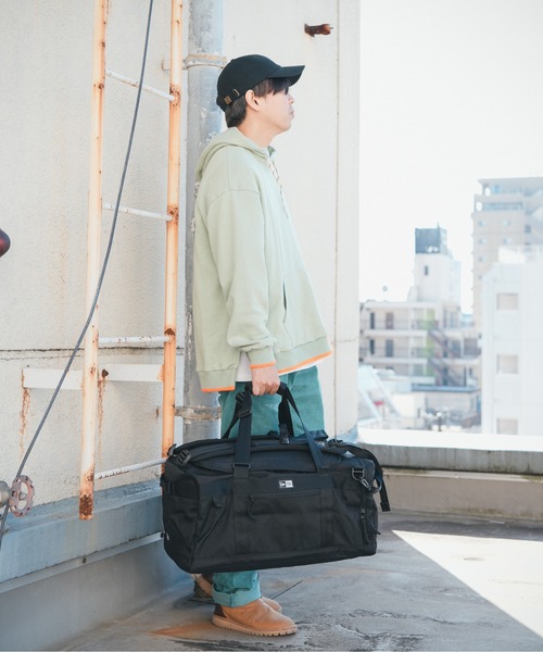 NEW ERA(ニューエラ)の「【NEW ERA/ニューエラ】CLUB DUFFLE BAG(ボストンバッグ・メンズ・ブラック/ブラック×ホワイト・FREE)」の3枚目の写真