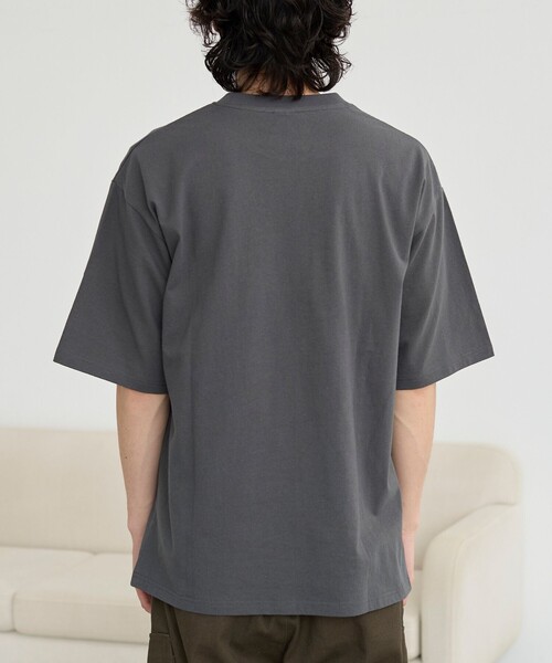 MICKEY MOUSE（ミッキーマウス）の「MICKEY（ミッキー）/ヴィンテージライクTシャツ（Tシャツ/カットソー・メンズ・その他2/その他1/ダークグレー/オフホワイト・S/M/L/XL）」の21枚目の写真