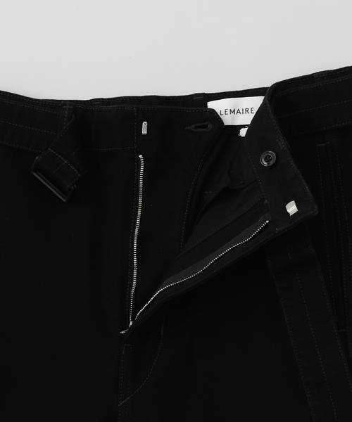 LEMAIRE(ルメール)の「LEMAIRE (ルメール) TWISTED BELTED PANTS/LD1031 PA326LD1031(スラックス・メンズ・ブラック・LARGE/MEDIUM/SMALL)」の3枚目の写真