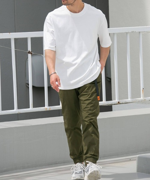 URBAN RESEARCH ROSSO MEN(アーバンリサーチロッソメン)の「『XLサイズあり』『UR TECH』防汚加工 リラックスクルーネックTシャツ(Tシャツ/カットソー・メンズ・ホワイト/ブラック/ネイビー/ライトグレー・MEDIUM/LARGE/X-LARGE/SMALL)」の17枚目の写真