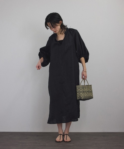 SALON adam et rope'（サロン アダム エ ロペ）の「【WEB限定】ヨーロピアンフラックスリネンワンピース［洗える］（ワンピース・レディース・ブラック/ベージュ/キナリ/ブルー系その他4・FREE）」の14枚目の写真