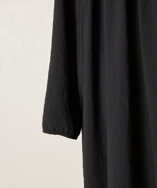 BEARDSLEY ストレッチジョーゼットギャザーワンピース　黒色 2025SS BEARDSLEY（ビアズリー）の「ストレッチジョーゼットギャザー