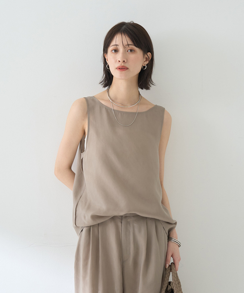 Rouge vif（ルージュヴィフ）の「【セットアップ対応】２WAYキュプラフィブリルノースリブラウス（シャツ/ブラウス・レディース・チャコールグレー/グレイッシュベージュ・フリー）」の3枚目の写真