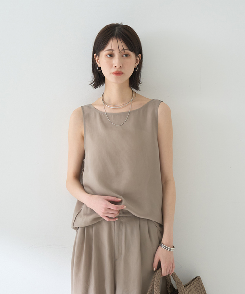 Rouge vif（ルージュヴィフ）の「【セットアップ対応】２WAYキュプラフィブリルノースリブラウス（シャツ/ブラウス・レディース・チャコールグレー/グレイッシュベージュ・フリー）」の5枚目の写真