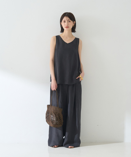 Rouge vif（ルージュヴィフ）の「【セットアップ対応】２WAYキュプラフィブリルノースリブラウス（シャツ/ブラウス・レディース・チャコールグレー/グレイッシュベージュ・フリー）」の13枚目の写真
