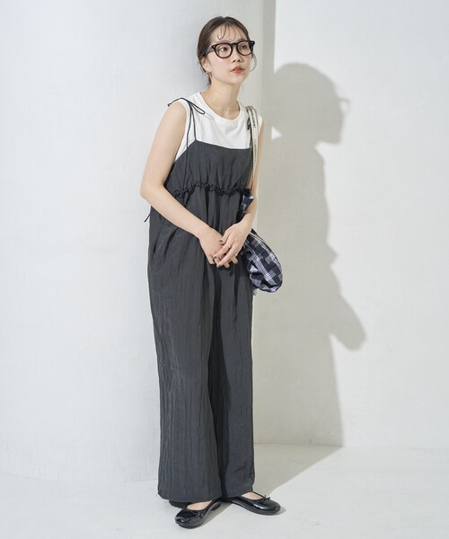 FREAK'S STORE（フリークスストア）の「限定展開 ワッシャー 加工 フリル ボリューム サロペット（サロペット/オーバーオール・レディース・ブラック/ネイビー/グリーン/ブラウン・MEDIUM/SMALL）」の18枚目の写真