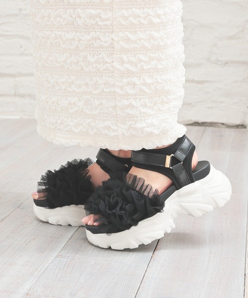 Honeys（ハニーズ）の「フリルスポーツサンダル（サンダル・レディース・ブラック/アイボリー/チャコール・L/LL/S/M）」の14枚目の写真