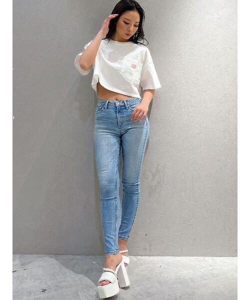 GYDA（ジェイダ）の「Symmetry GYDA NEON ショートTシャツ（Tシャツ/カットソー・レディース・ブラック/オフホワイト・FREE）」の16枚目の写真