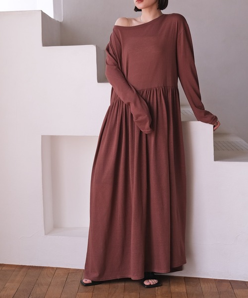 AKTE（アクテ）の「リラックスカットソーワンピース（ワンピース・レディース・ホワイト/ブラック/ブラウン・TALL/FREE）」の14枚目の写真