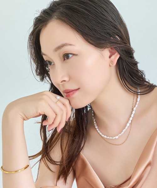 Phoebe(フィービィー)の「【金属アレルギー対応】クラシカルパール×チェーン2連ネックレス/全長:41cm/サージカルステンレス(ネックレス・レディース・ホワイト・FREE)」の9枚目の写真