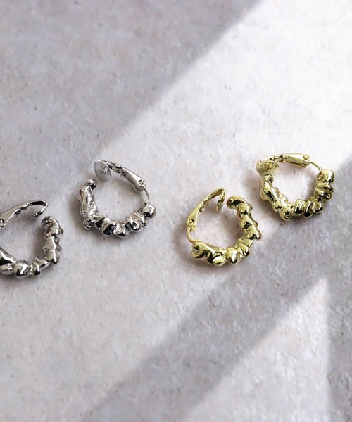 antiqua（アンティカ）の「ねじれイヤリング（イヤリング・レディース・ゴールド/シルバー・フリー）」の15枚目の写真