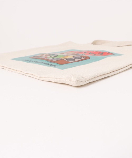 FOUND GOOD（ファウンドグッド）の「ルーニー・テューンズトート（トートバッグ・レディース・アイボリー・フリー）」の4枚目の写真