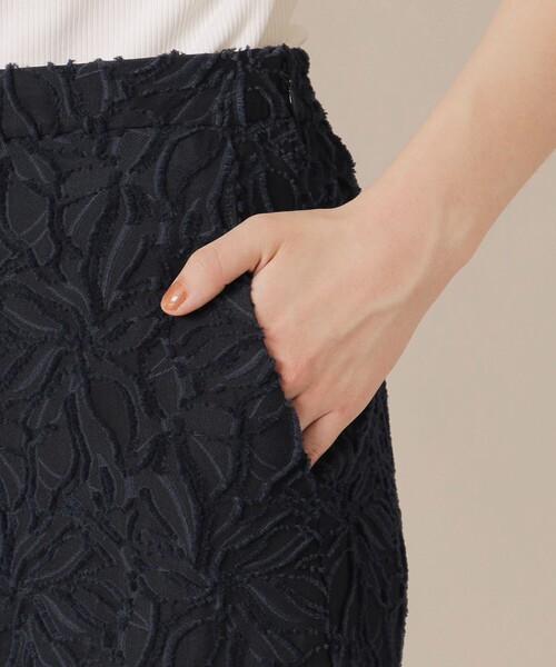 MACKINTOSH LONDON（マッキントッシュ ロンドン）の「フラワーカットジャカードパンツ（その他パンツ・レディース・ネイビー/ホワイト系その他・38/36）」の4枚目の写真